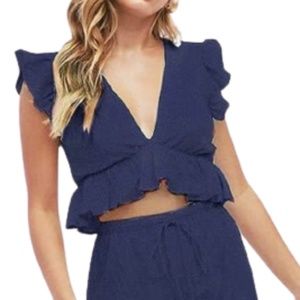 Fancyinn Ruffled Deep V Crop Top